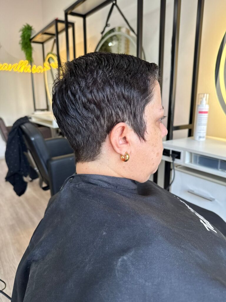 Corte Pixie, Bob e Chanel em Vila Bossi, Louveira | Espaço Favorita Beleza