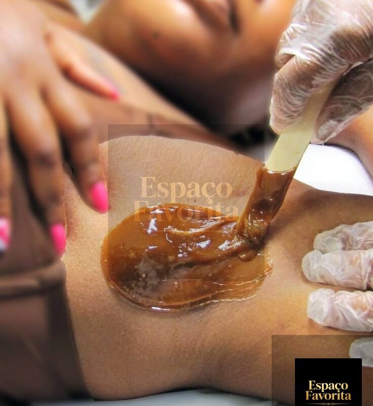Depilação com Cera em Louveira: qual técnica escolher? · Espaço Favorita Beleza e Unhas — Vila Bossi, Louveira - SP