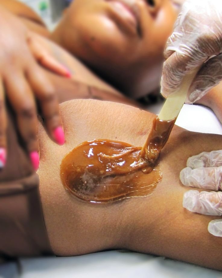 Depilação · Espaço Favorita Beleza e Unhas — salão de beleza em Vila Bossi, Louveira - SP